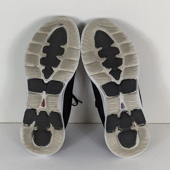 Skechers Black and White Sneakers Women's 9.5 - Picture 10 of 10